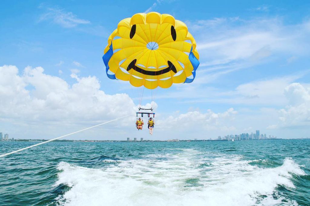 Miami Parasailing sky view